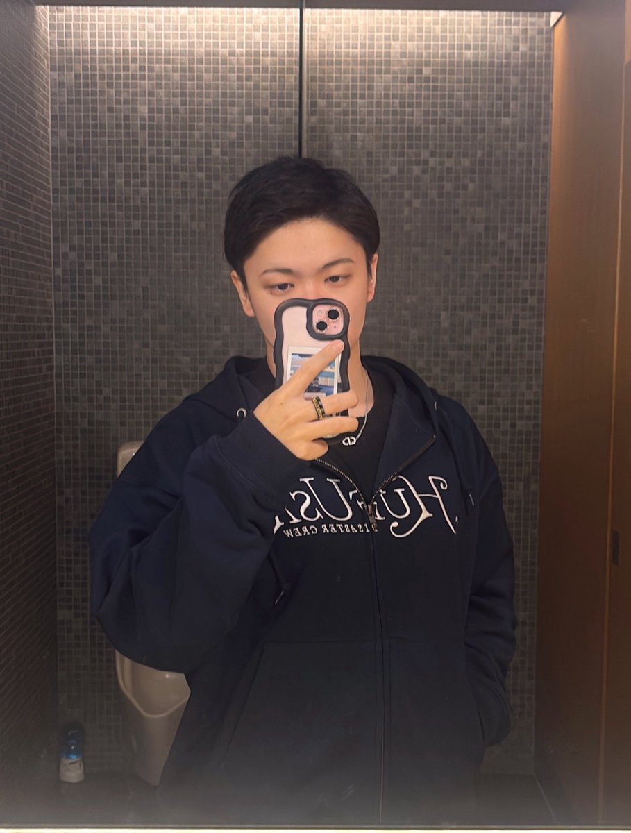 雷.⚡︎ tweet media