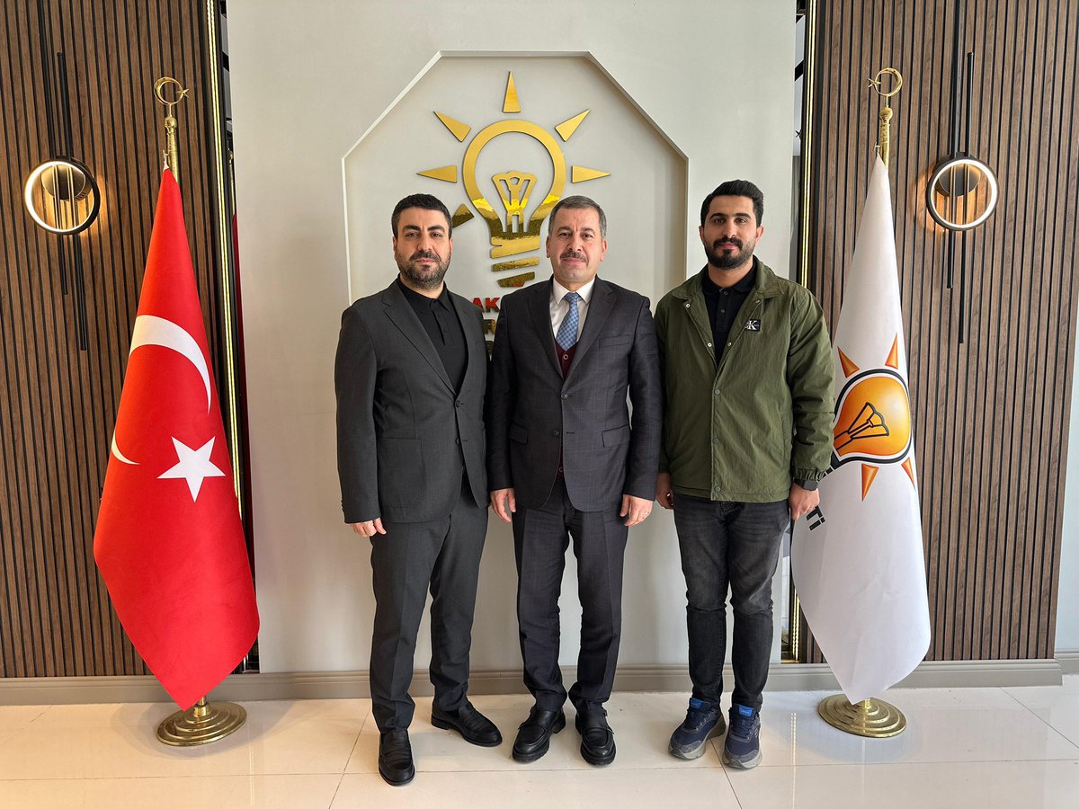 FBozdag63's tweet photo. Önceki Dönem Karaköprü Belediye Başkanımız Sn. Metin Baydilli ve beraberindeki heyet, ilçe Başkanlığımızı ziyaret ettiler. 
@MetinBaydilli 

@avyusufibis @bybekirbozdag @osmannazlier @milhamigunbegi @ferdisenel25 @furkankucukk_ @avorhancelik https://t.co/GXHMtY7Ak0