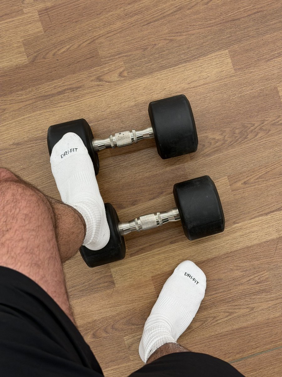 Valentinoo_papi's tweet photo. 🧦 https://t.co/g0GQ7SDiom