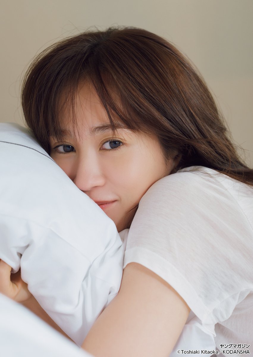 月刊ヤングマガジン第4号表紙&巻頭グラビアに#前田敦子 さん登場