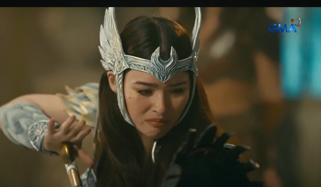 Kylienity ☽◯☾ tweet media