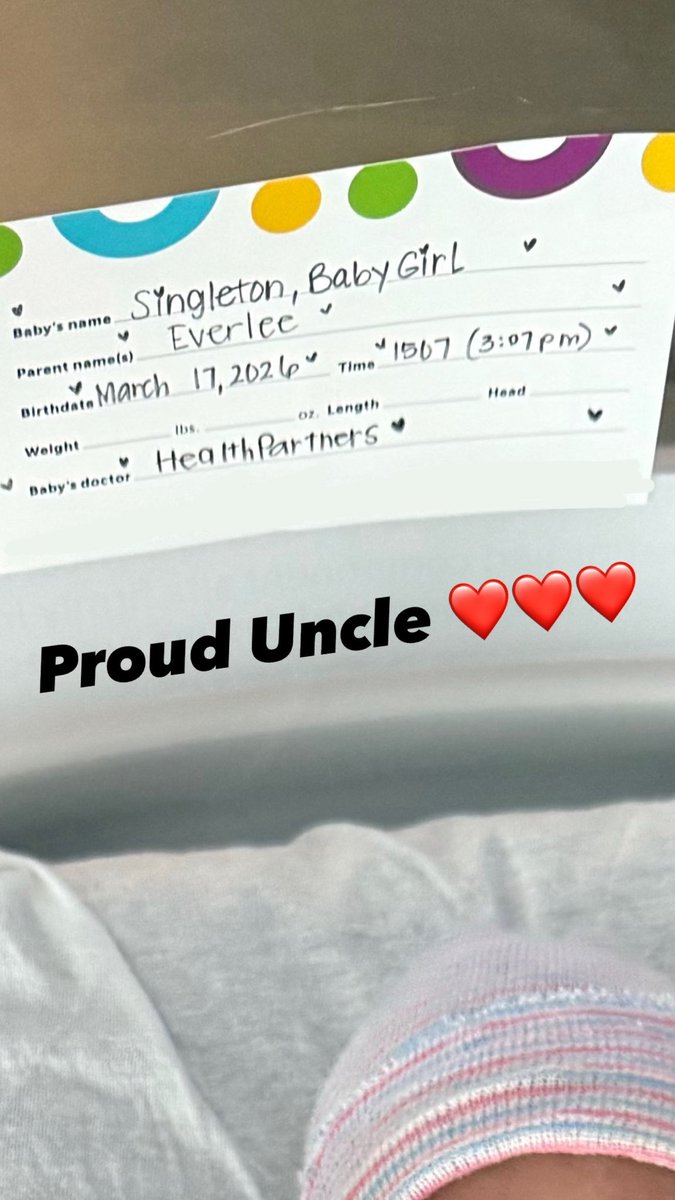 SneakerReporter tweet media