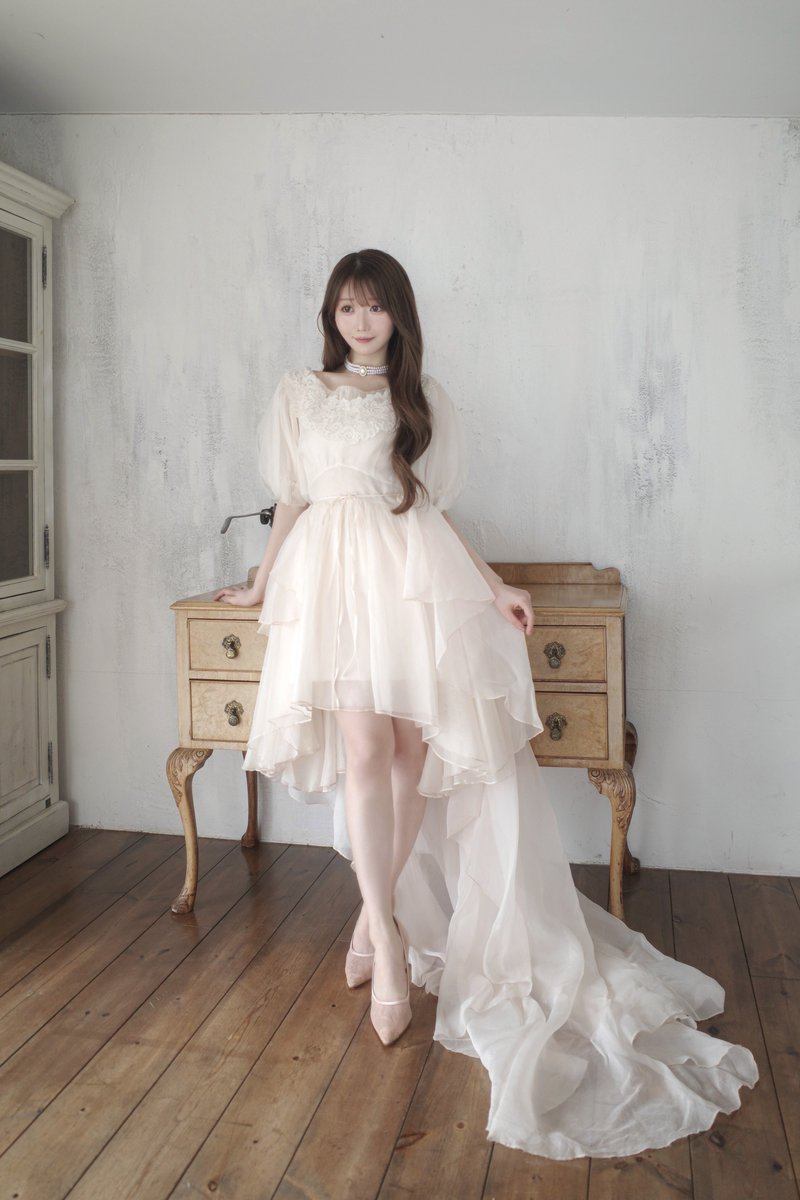 イコラブカレンダー発売日！👑 お姫様みたいなこのスタイリング