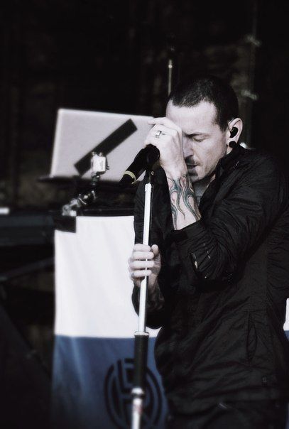 Sandrine Lefort ( Chester Bennington) tweet media