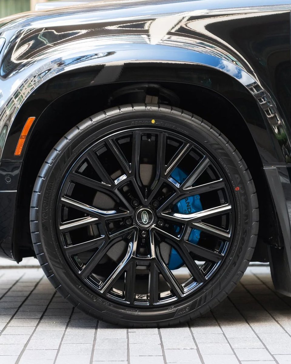 Kahn Design tweet media