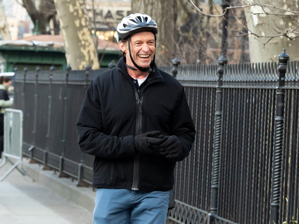 hjackmancom's tweet photo. 📸 Hugh Jackman out in New York City on March 17.
🔗 https://t.co/OeSHosWZVG https://t.co/1amklKxDIg