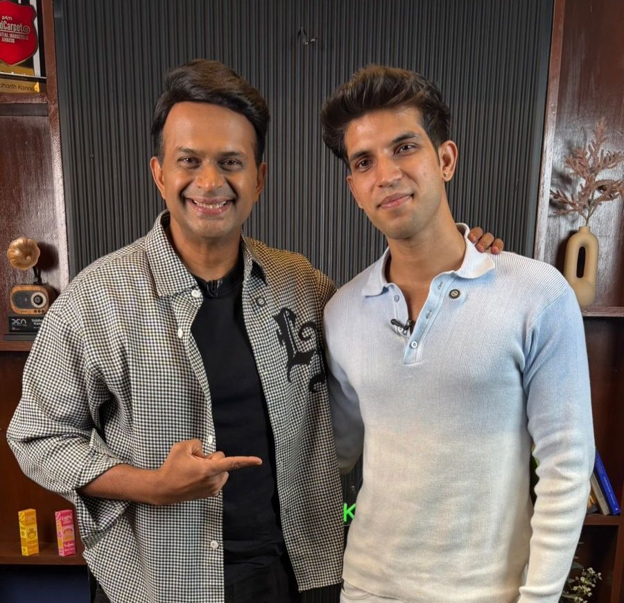 sidkannan's tweet photo. Himanshu gets brutally real about #Diksha, broken hearts, and messy relationships 👀
“No filters, no PR… just truth!”
#Yogesh chose #Ruru over #Akanksha & BEAT #Tayne, he revealed EVERYTHING!
https://t.co/eHqrJxnZCl
From love to betrayal to casual dating - he spills EVERYTHING 🔥
#Himanshu #Diksha #Splitsvilla #Podcast #Relationships #Love #MtvSplitsVilla #Splitsvilla16 #SplitsVillaX6