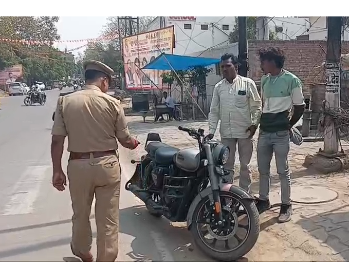 bstvlive's tweet image. मैनपुरी: ट्रैफ़िक पुलिस ने चलाया वाहन चैकिंग अभियान 

➡ट्रैफ़िक पुलिस ने 165 वाहनों के किए चालान 
➡165 वाहनों पर 2.40 लाख का किया जुर्माना 
➡एक ओवर लोड डंपर को किया गया सीज 
➡एसपी के निर्देश में चलाया जा रहा अभियान 

#Mainpuri #Traffic #UttarPradesh @mainpuripolice