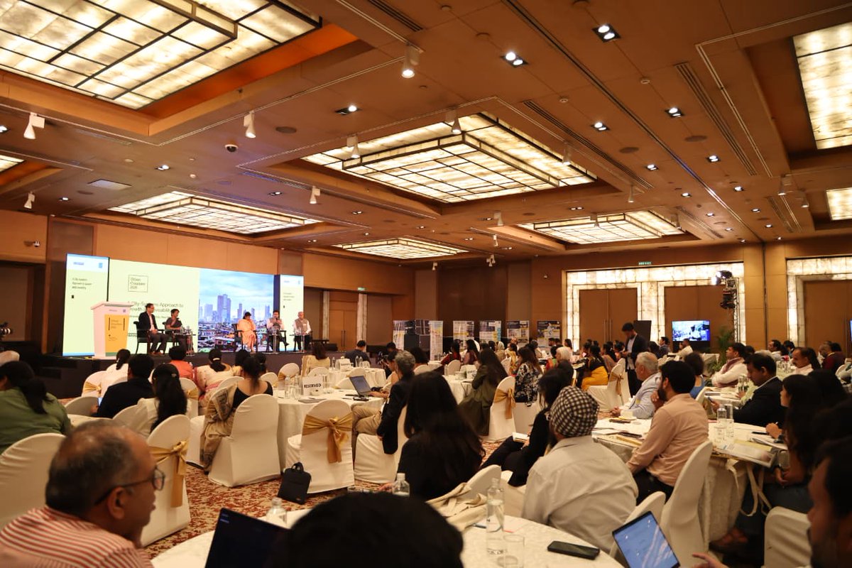 Tejasvi Surya tweet media