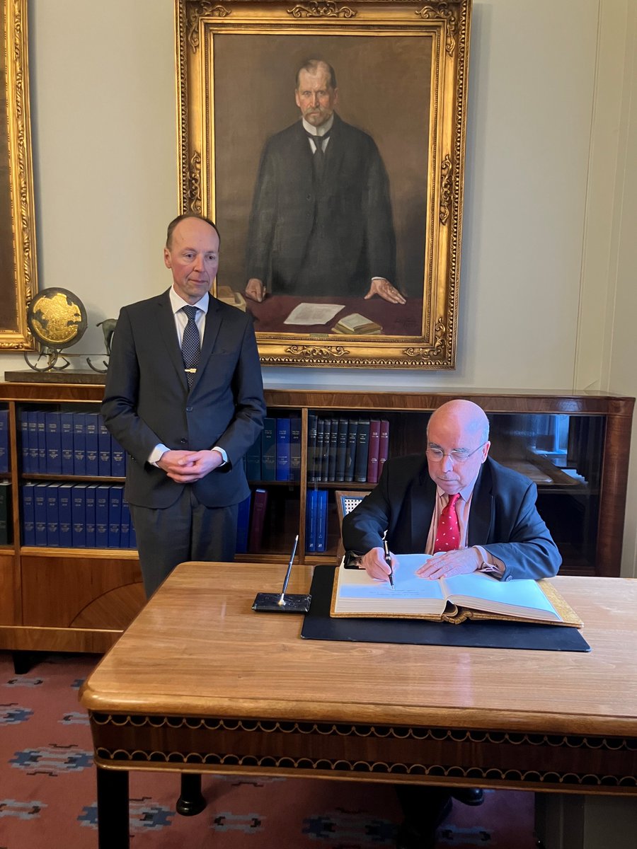 SuomenEduskunta tweet media