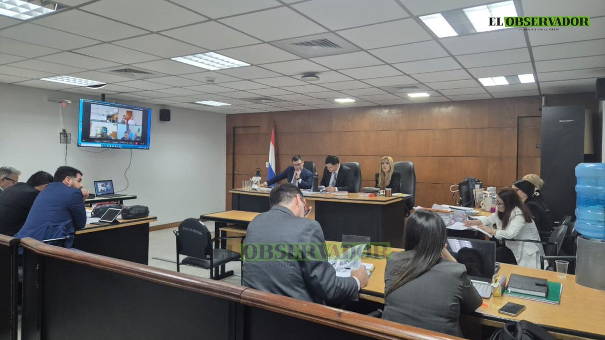 observapy's tweet image. [TRIBUNALES]🟩Prosigue la producción de pruebas el jucio del caso #Scanner, que investiga un intento de envío de 10 kilos de cocaína a Europa, a través del Aeropuerto Silvio Pettirossi con presunta complicidad de funcionarios de la DINAC, en el 2023.

🟩Ayer, la defensa del
