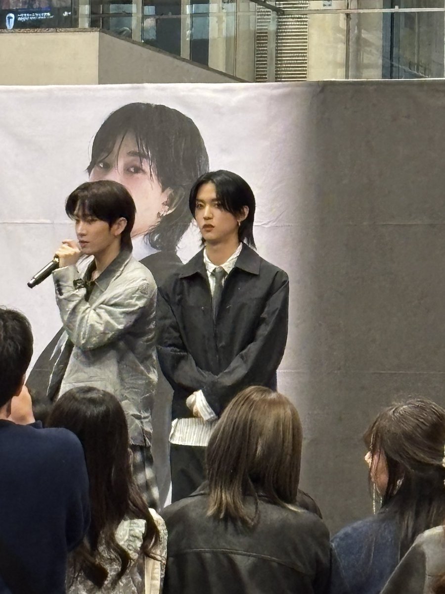 横浜来たらウンフィいた쇼미おつかれ❣️