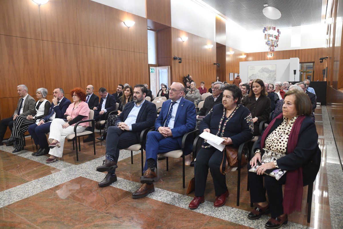 Parlamento Galicia tweet media