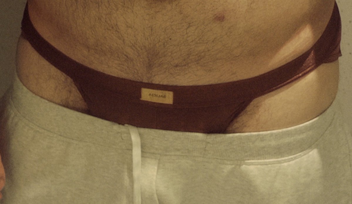 CHARLIE_B tweet media