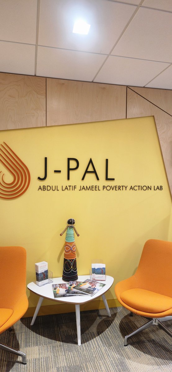 Lore Moscovich tweet media