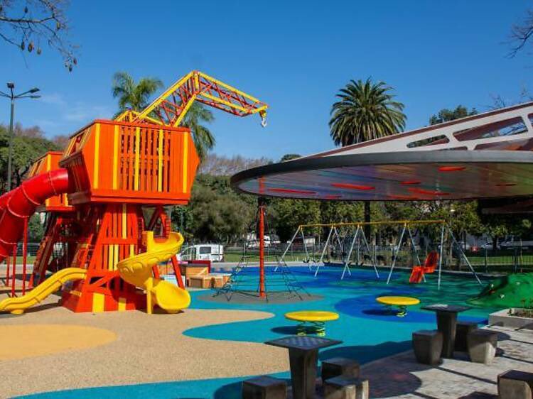 Девушка 30+ tweet media