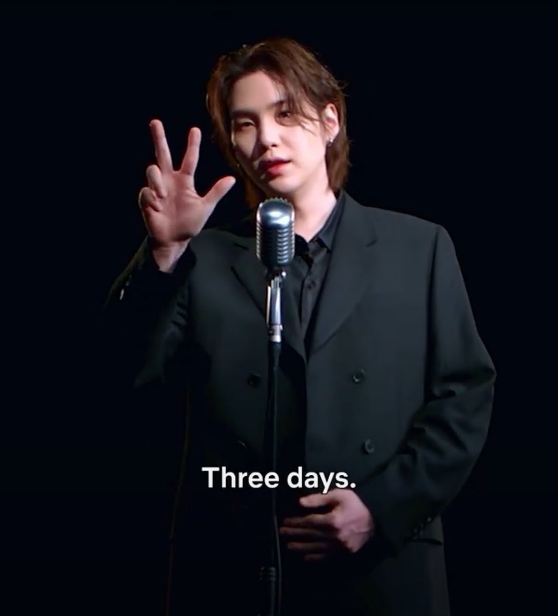 namgi kiss on stage at bts world tour tweet media