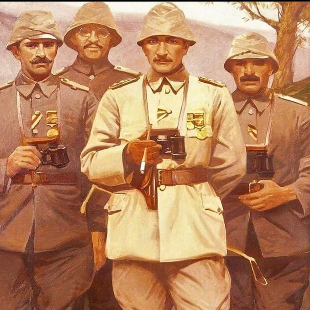 İki şeyi asla geçemezsiniz..!
Mustafa Kemal ATATÜRK'ü..
Çanakkale'yi..!🇹🇷