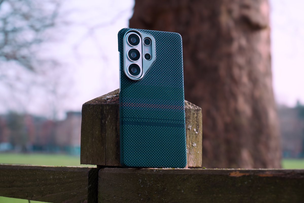 krzysiek_borek's tweet image. Clean look, solid protection 💪
@Benks_Official Armor Air for Galaxy S26 Ultra keeps it slim without sacrificing durability — perfect daily case.

#GalaxyS26Ultra #Benks #PhoneCase