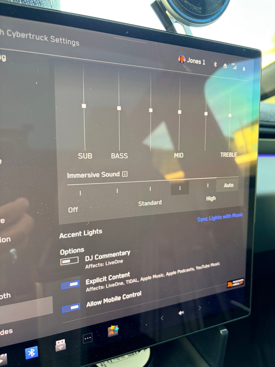 Jones 1 🇺🇸 tweet media