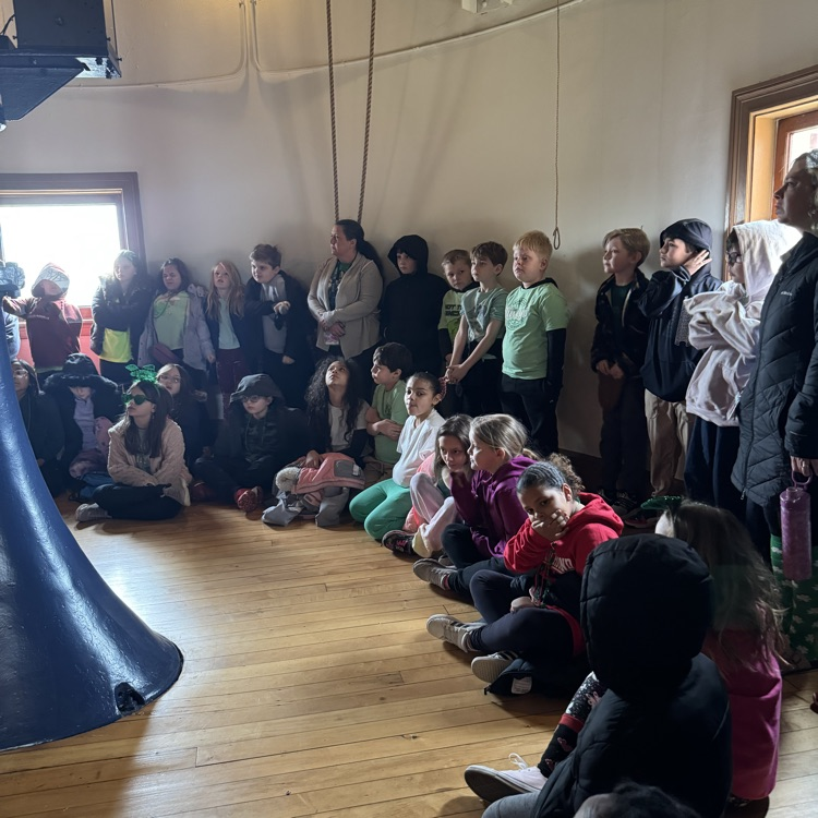 LocustCorner's tweet photo. LCE 3rd graders had a blast exploring the solar system at the Cincinnati Observatory today! Students learned how scientists use telescopes to observe planets, stars, and more. It was a fun day of discovery and learning! https://t.co/yu8K0xOO0d