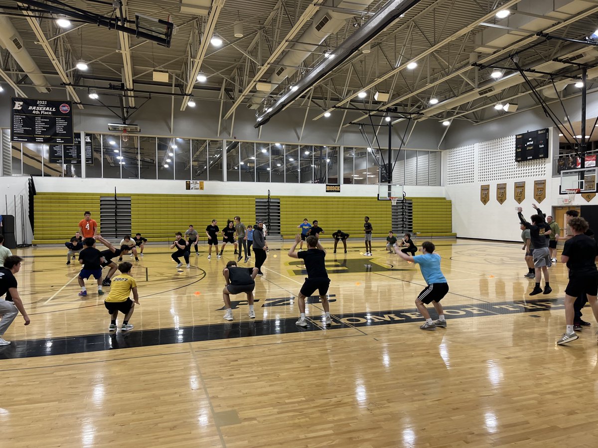 Fort Zumwalt East Lions Football tweet media