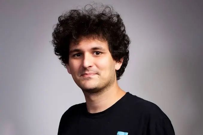 SolanaFloor tweet media