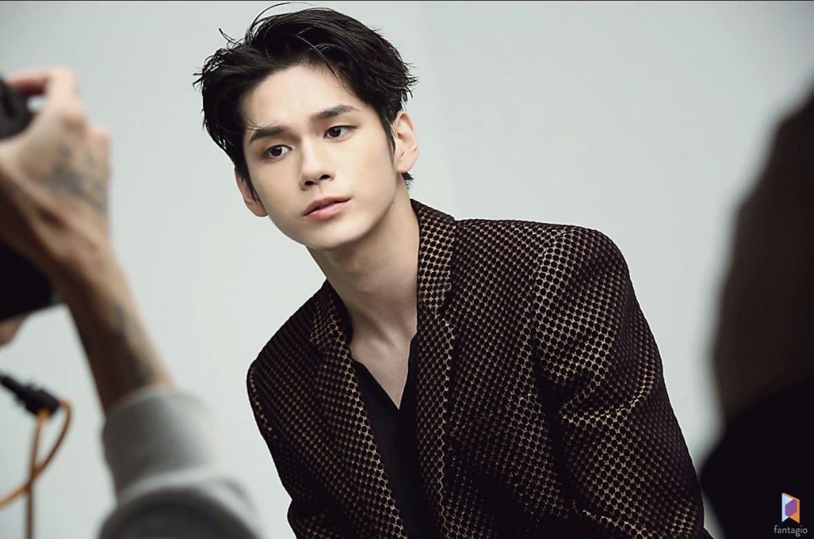 옹성우 얼굴 tweet media