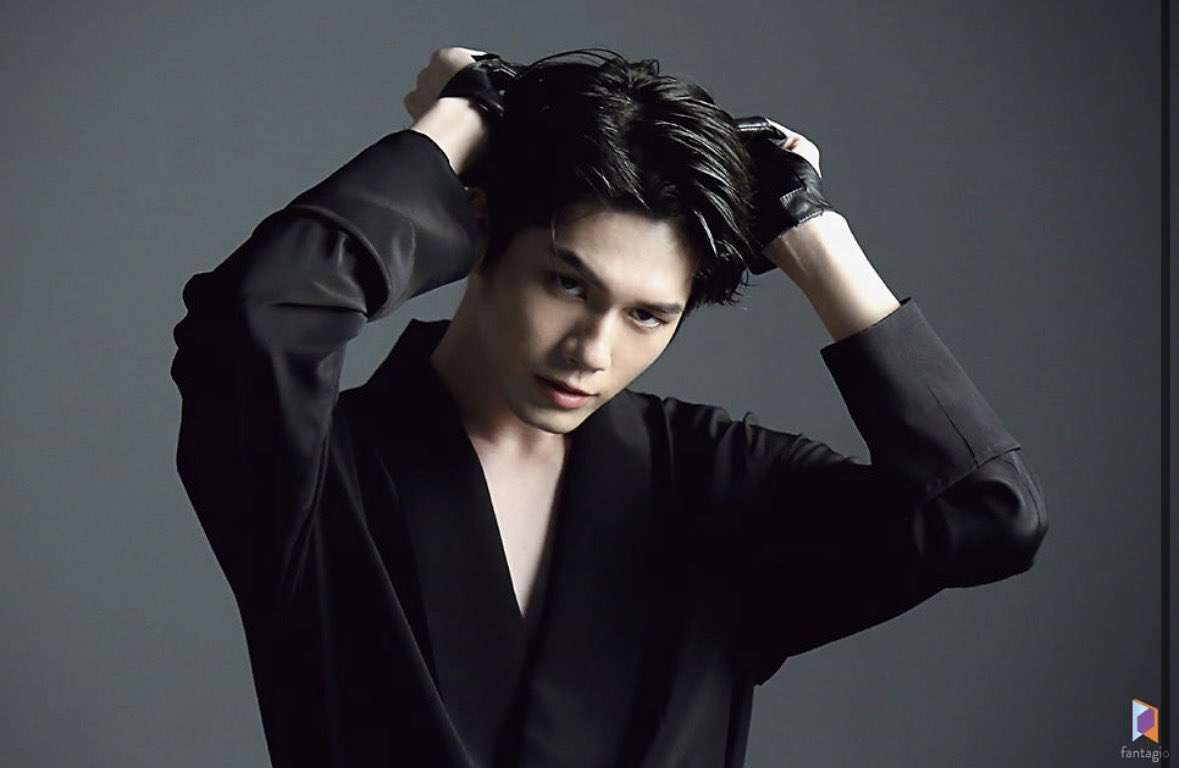 옹성우 얼굴 tweet media