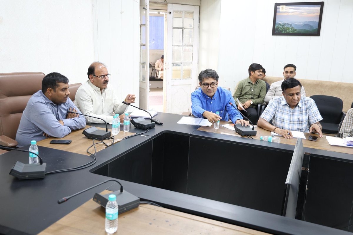 Collector Bhopal tweet media