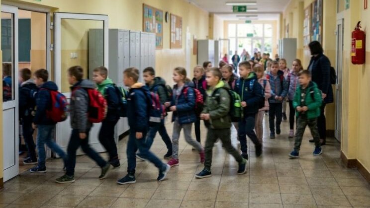 RadioWnet tweet media