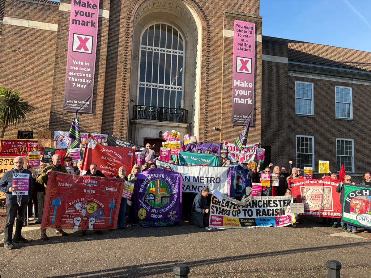 Stand Up To Racism tweet media