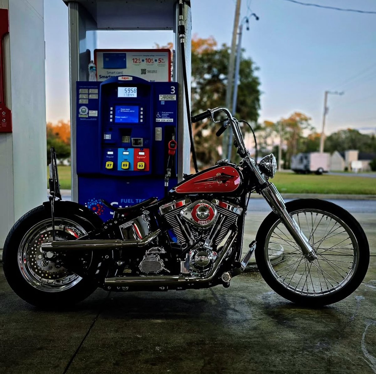 Lowbrow Customs tweet media