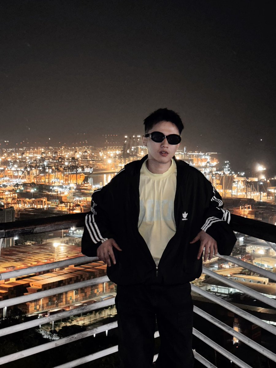 LOYAL路遥 tweet media