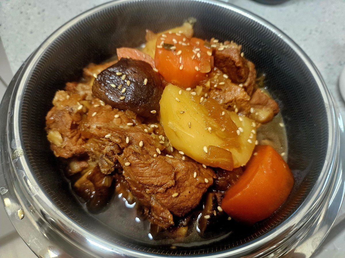 성대인가.., tweet media