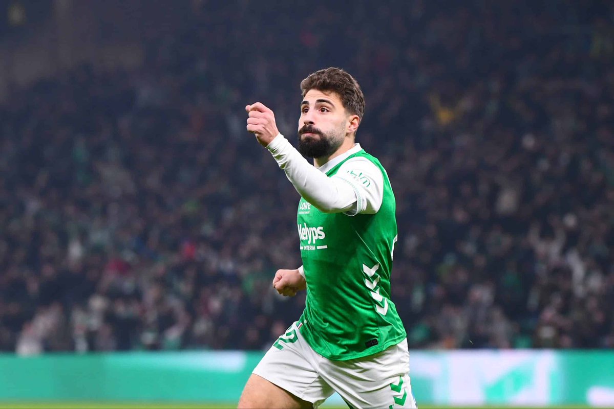 McQueeИ Infos 🚗 tweet media