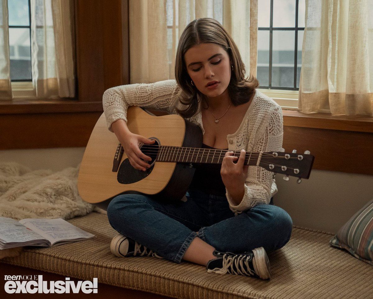 Ella Bright Updates tweet media