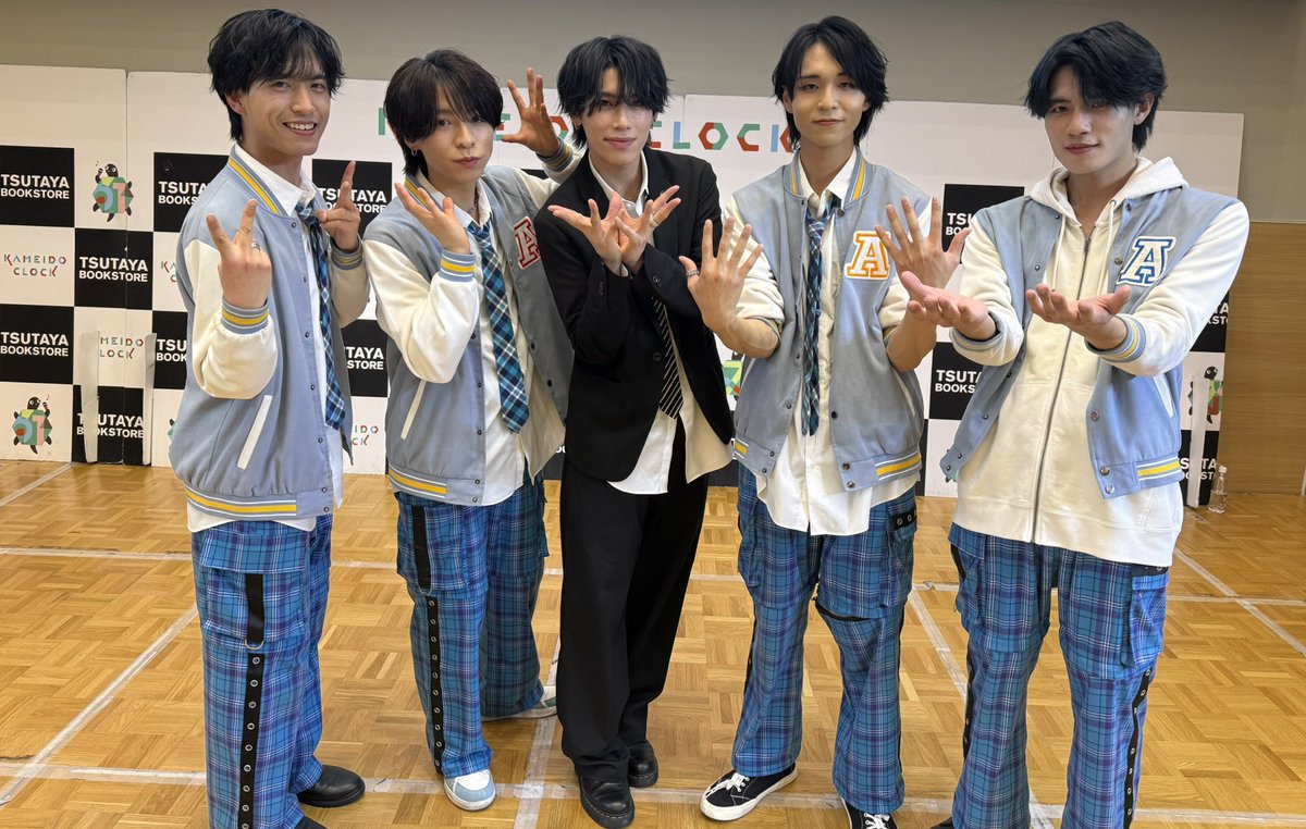 TSUTAYA BOOKSTORE 亀戸 tweet media