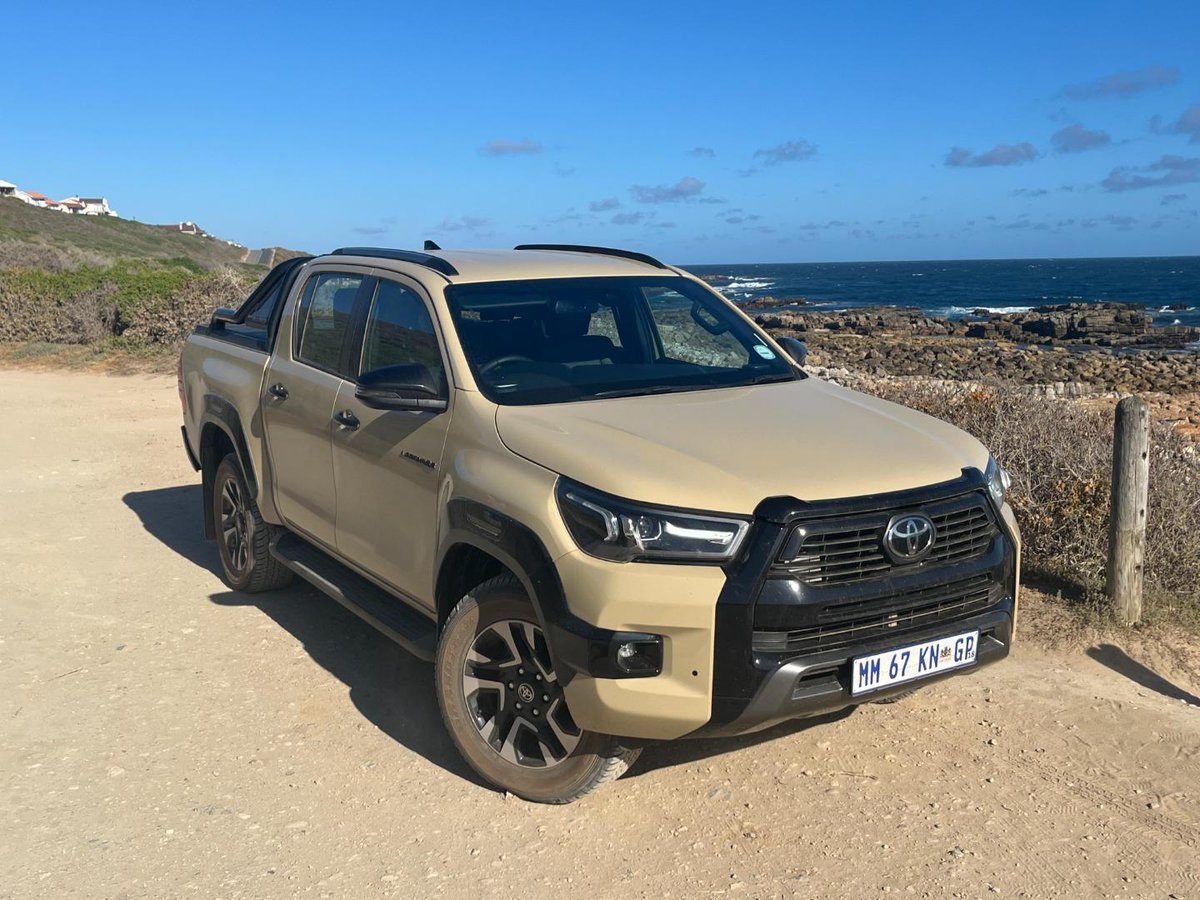 AutoTrader tweet media