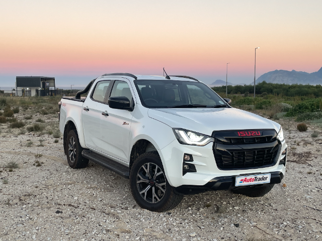 AutoTrader tweet media