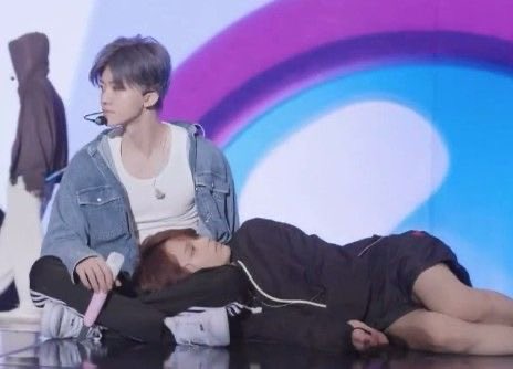 핑쿠 — vhdpqj clfemfla tweet media