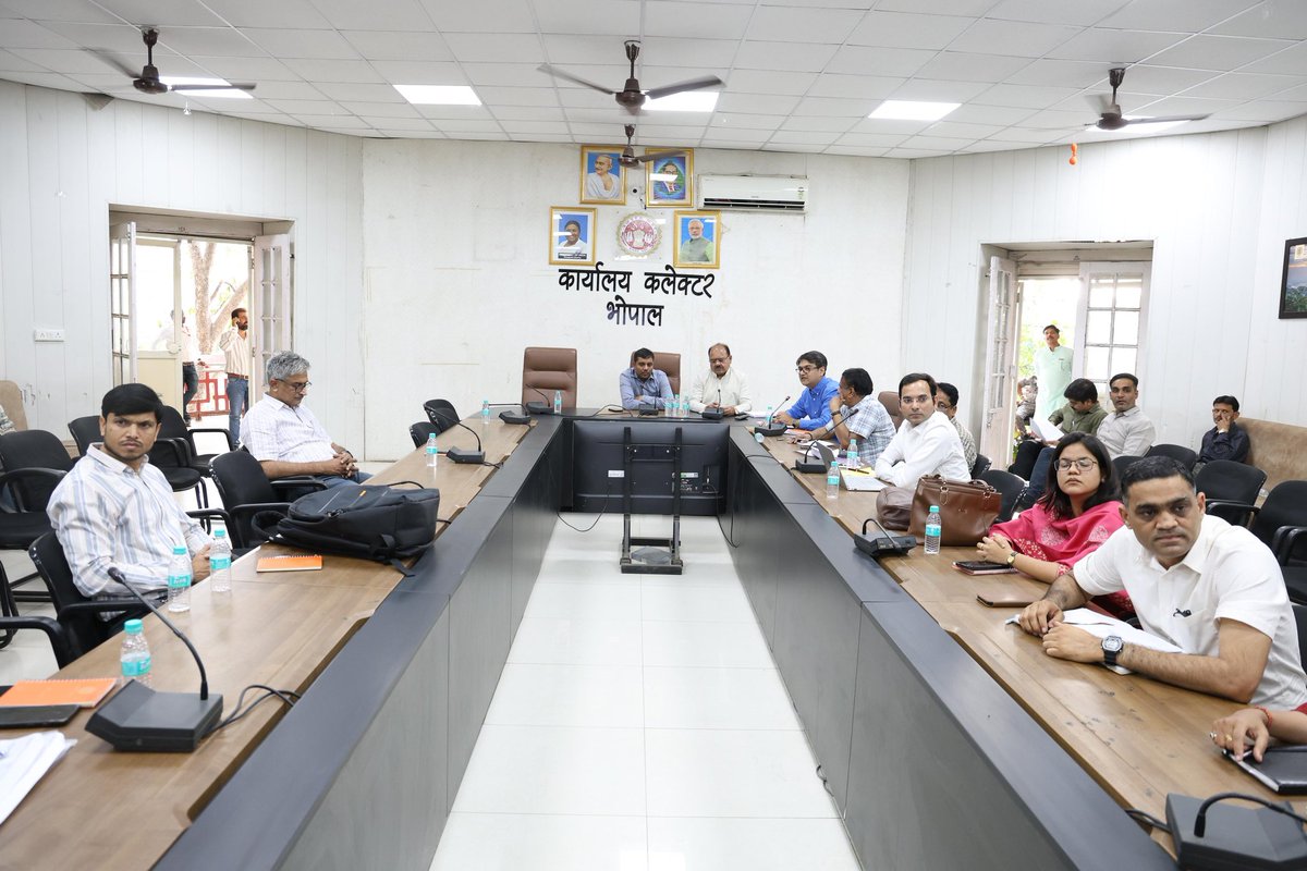 Collector Bhopal tweet media