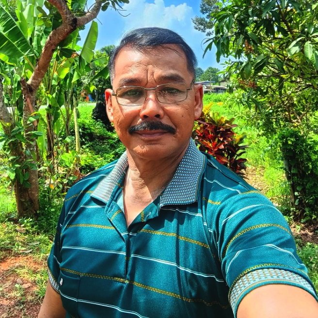 ชอบ.ส.ว.รุ่นเดียวกันเย็ดมันดี tweet media