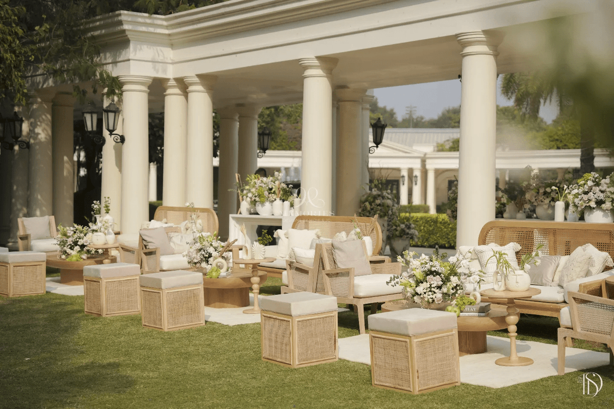 TheDecorShot's tweet photo. A decor story built with whites, blush florals, and lush greens, bringing softness and elegance to the celebration. Thoughtful arrangements and earthy textures added a calm, romantic charm that beautifully framed every moment. https://t.co/bjJkbqabOz