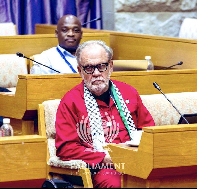 Vusi de Villiers tweet media