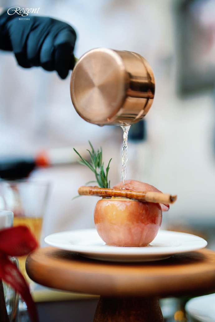 Courtney kidwell tweet media