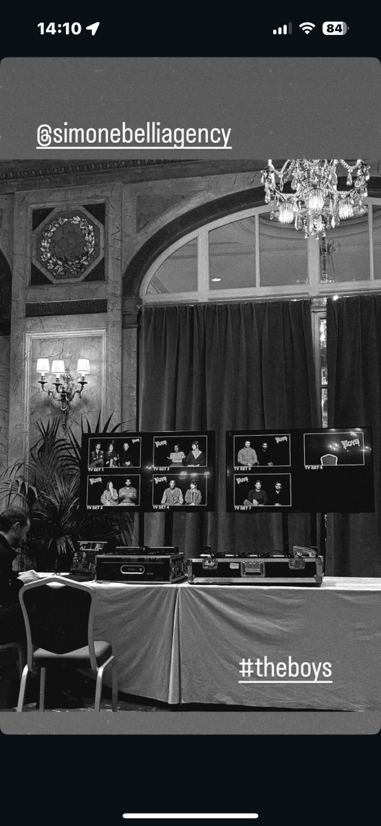 𝙹𝚎𝚗𝚜𝚎𝚗 𝙰𝚌𝚔𝚕𝚎𝚜 𝙵𝚊𝚗𝚙𝚊𝚐𝚎 tweet media