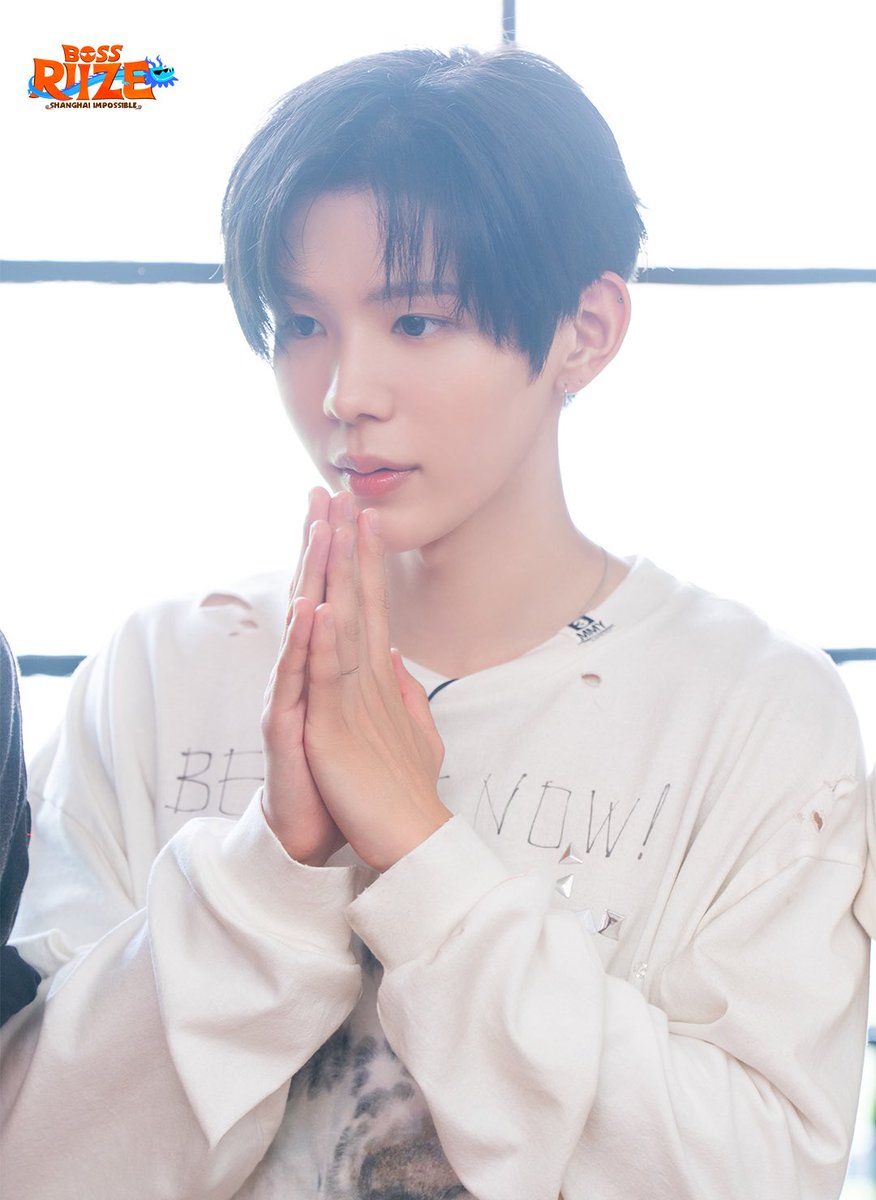 채히 tweet media