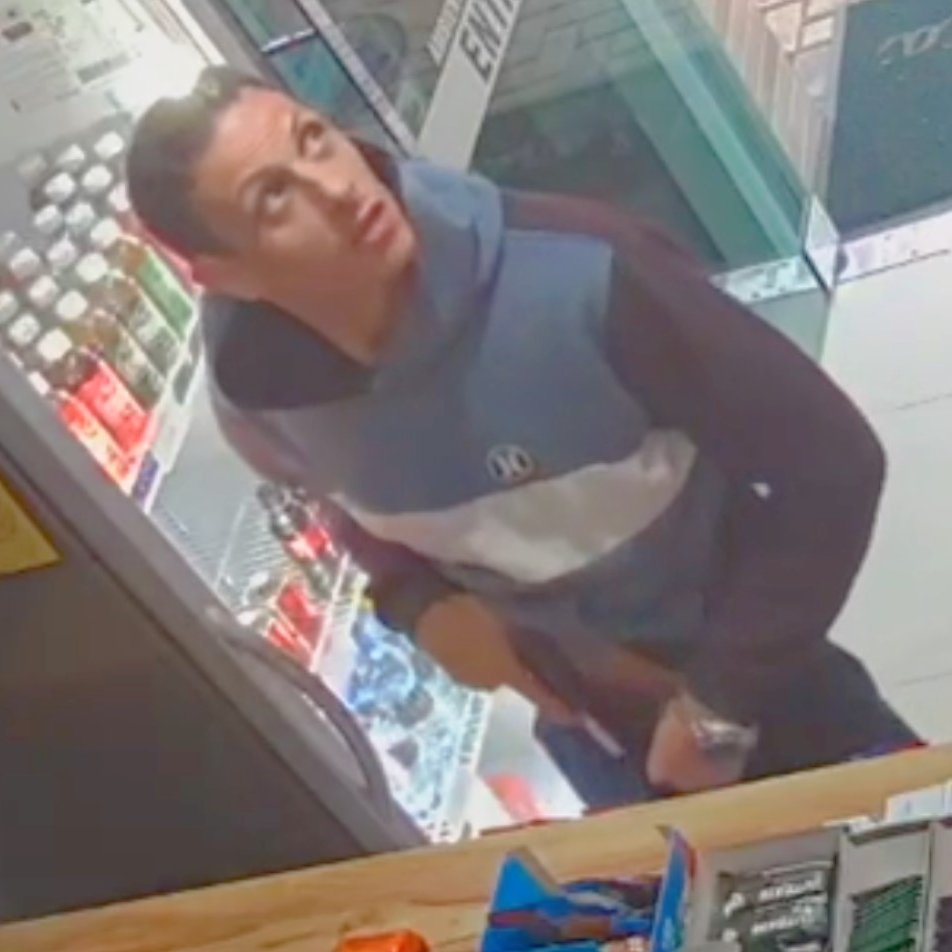 République tweet media