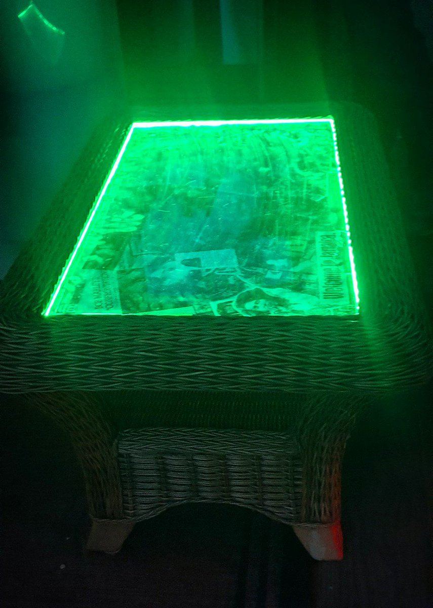 rockpictopia's tweet photo. #Introducing the worlds #coolest #boutique #BobMarley #coffeetable Packed with original #vintage #memorabelia &amp; motion sensor neon green #LED glow! Get 20% off &amp; see it for yourself at @astraantiques unit 235 open Mon to Sun 10am till 5pm. Grab it while you can, there is only 1! https://t.co/vNPUqiPGC1